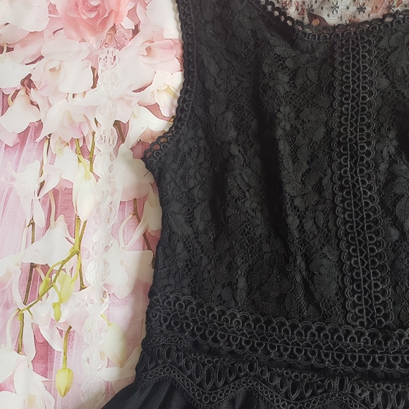 Ake lace and tulle peplum top. Black, Size small. - Picture 6 of 15